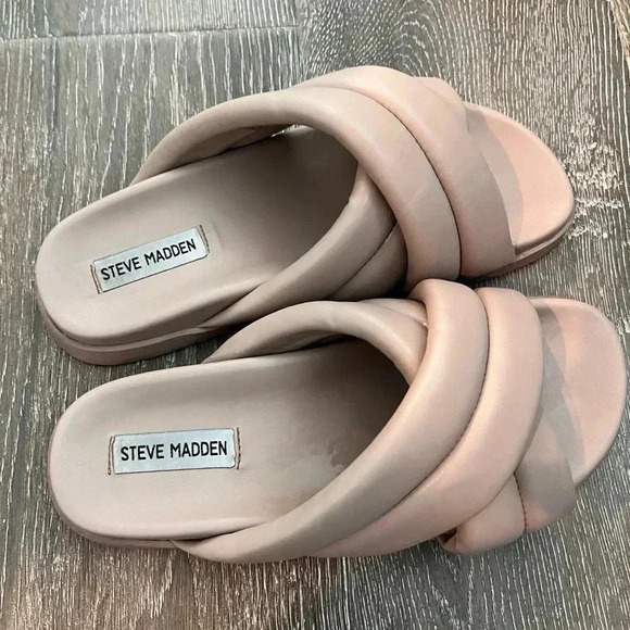 Steve Madden Slip Ons - Size 10M - Picture 2 of 4